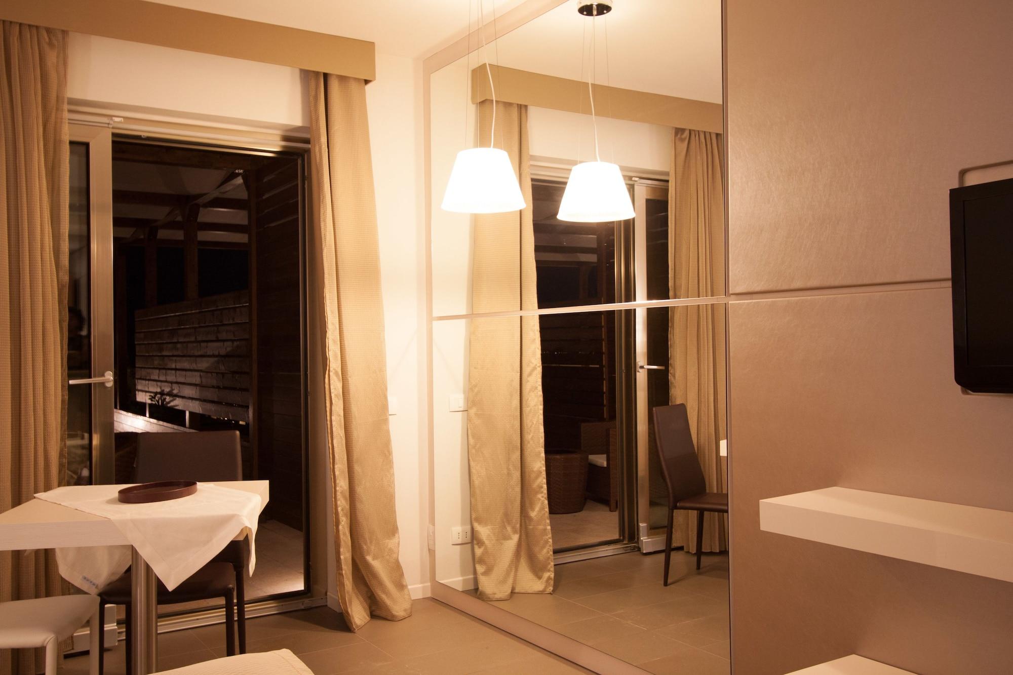 Main Palace Hotel Roccalumera Εξωτερικό φωτογραφία