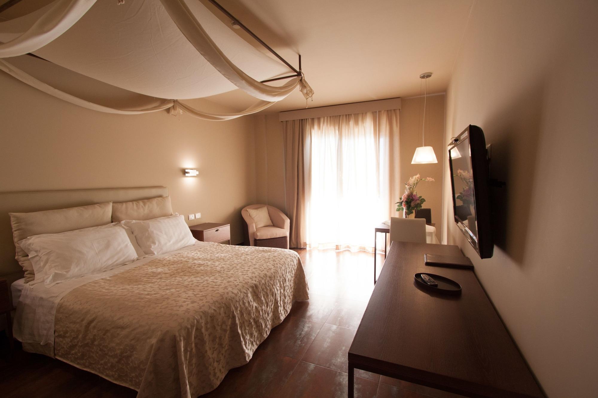Main Palace Hotel Roccalumera Εξωτερικό φωτογραφία