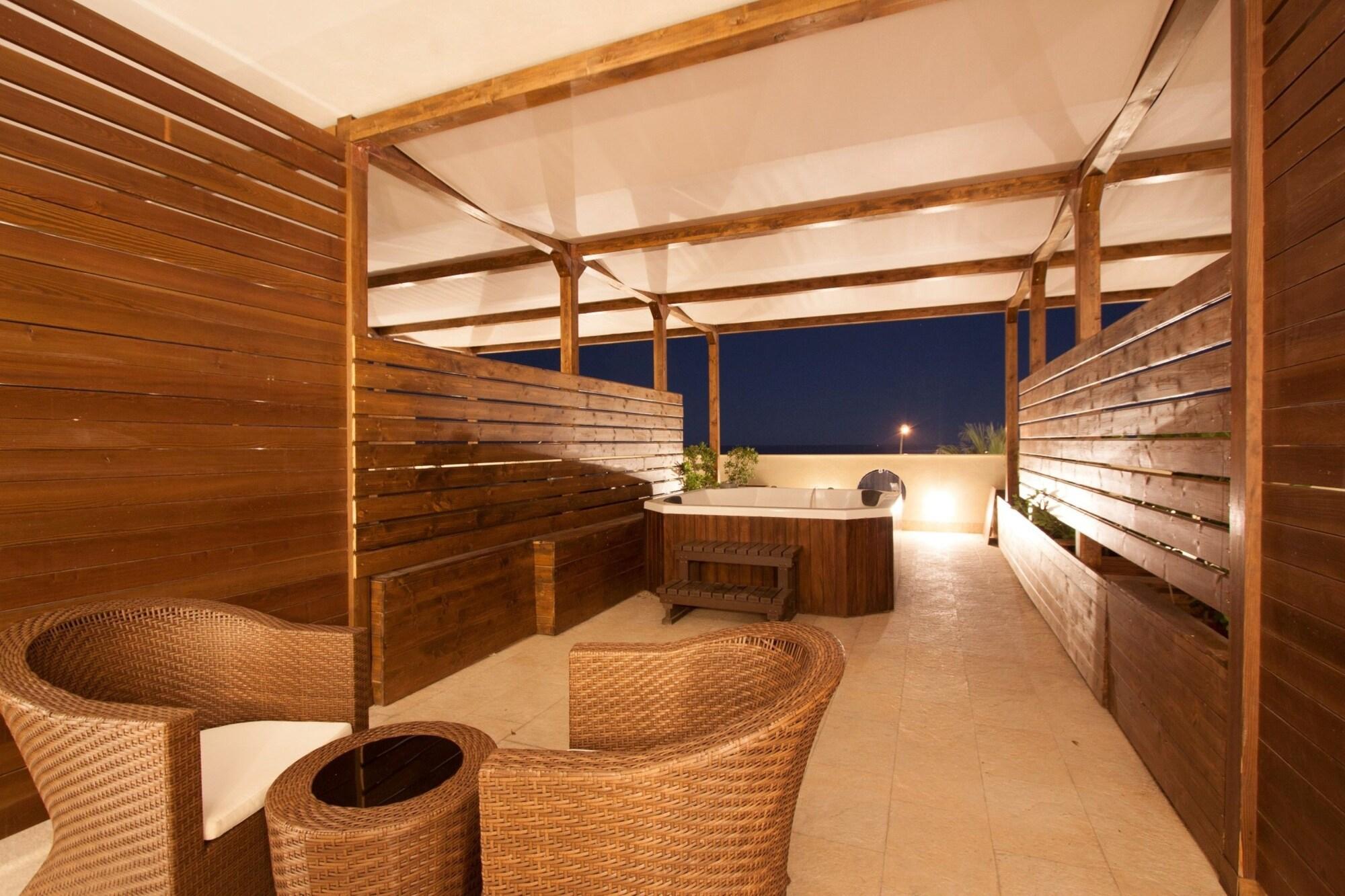Main Palace Hotel Roccalumera Εξωτερικό φωτογραφία