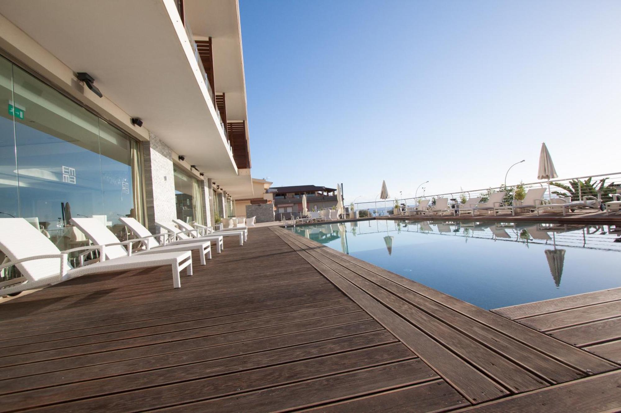 Main Palace Hotel Roccalumera Εξωτερικό φωτογραφία