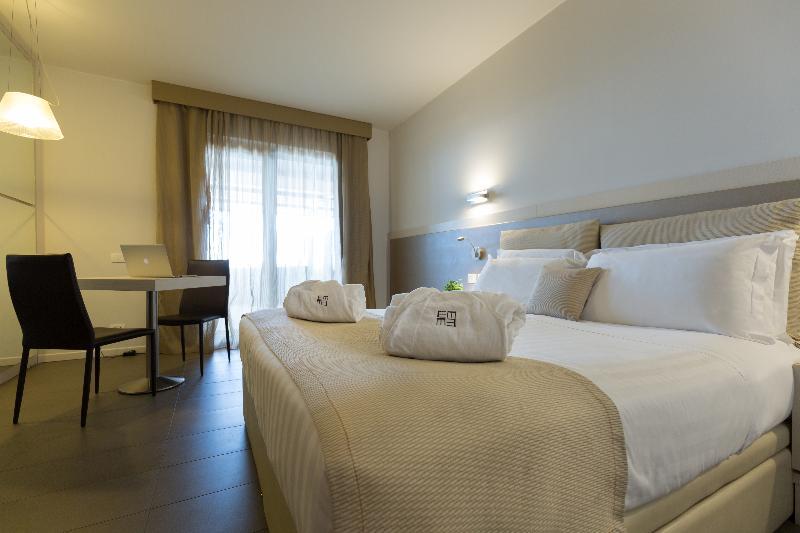 Main Palace Hotel Roccalumera Εξωτερικό φωτογραφία